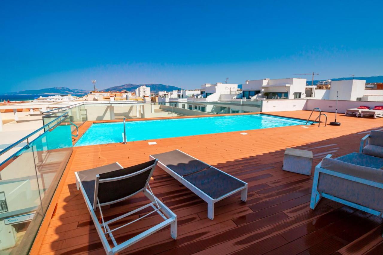 City Apartment With Workspace, Rooftop & Parking طريفة المظهر الخارجي الصورة